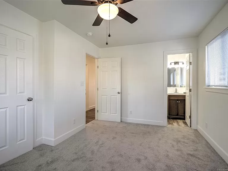 Interior painting project gallery - Project 103 - Image 12